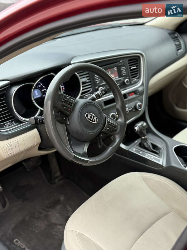 Седан Kia Optima 2014 в Киеве