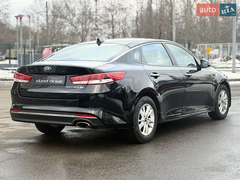 Седан Kia Optima 2018 в Николаеве