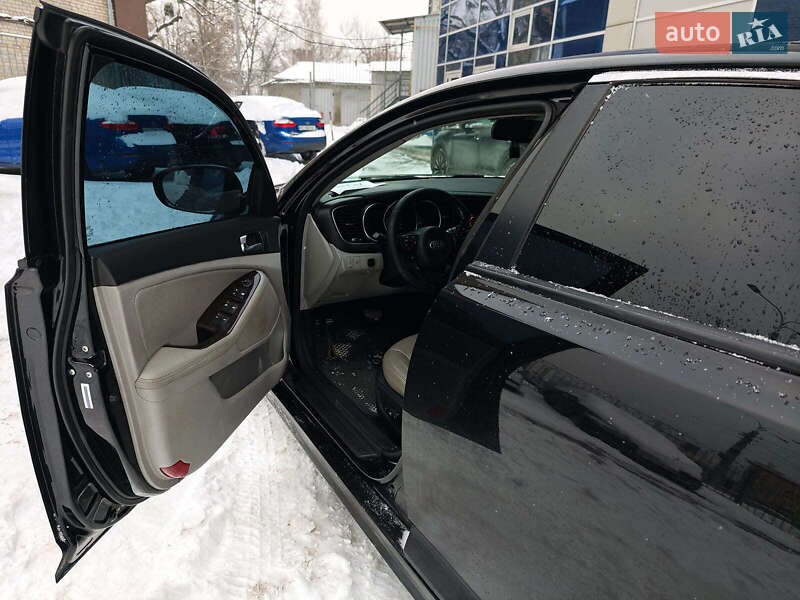 Седан Kia Optima 2015 в Харькове