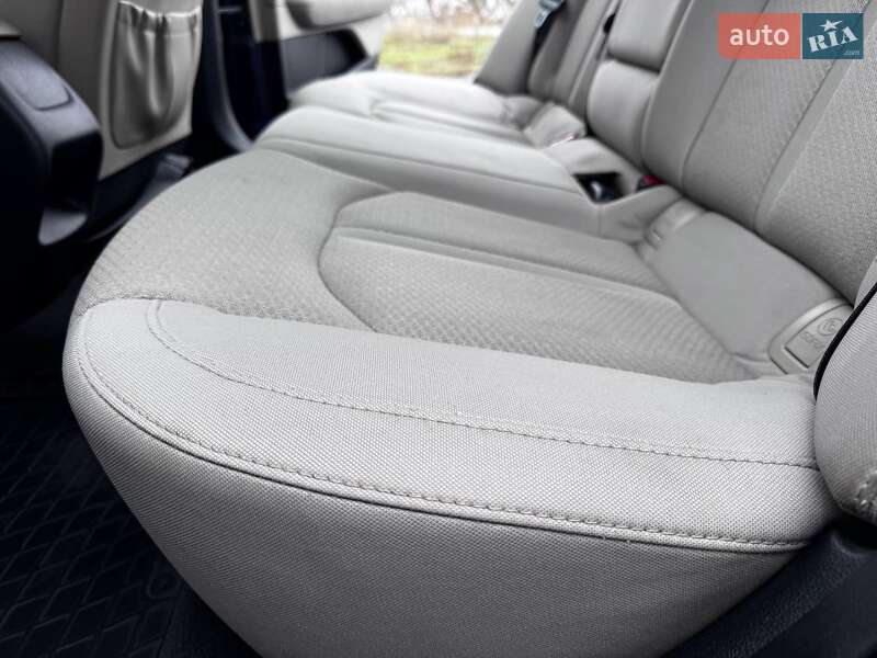 Седан Kia Optima 2016 в Козельщине