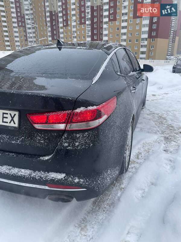 Седан Kia Optima 2018 в Киеве