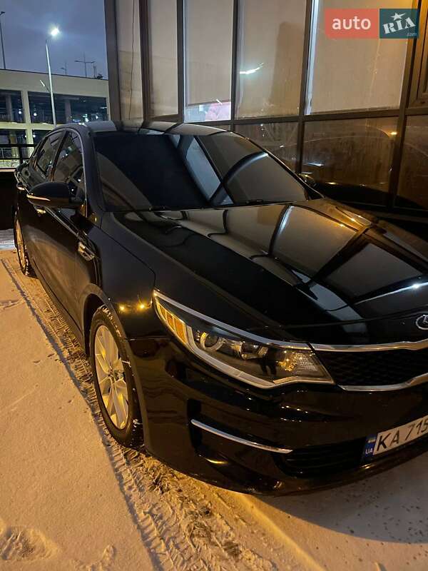 Седан Kia Optima 2018 в Киеве