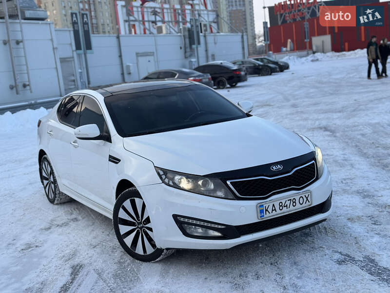 Седан Kia Optima 2011 в Киеве