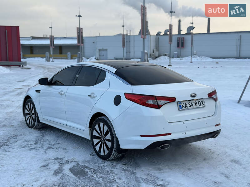 Седан Kia Optima 2011 в Киеве