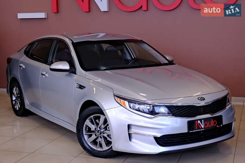 Седан Kia Optima 2016 в Одессе