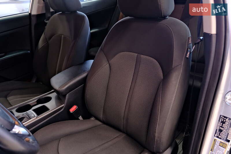 Седан Kia Optima 2016 в Одессе