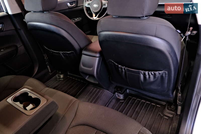 Седан Kia Optima 2016 в Одессе