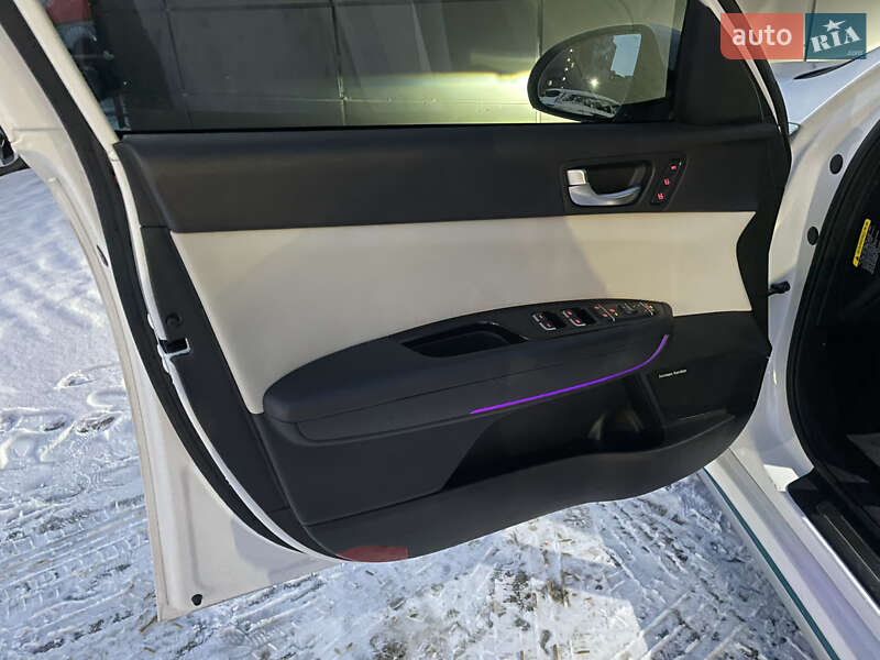 Седан Kia Optima 2019 в Одессе