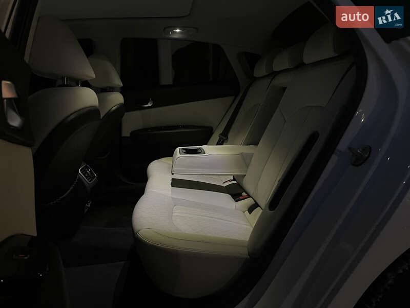 Седан Kia Optima 2019 в Одессе