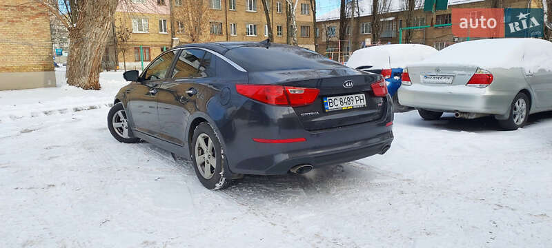 Седан Kia Optima 2015 в Вишневом