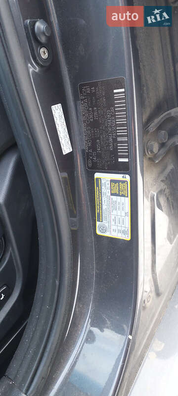 Седан Kia Optima 2015 в Вишневом