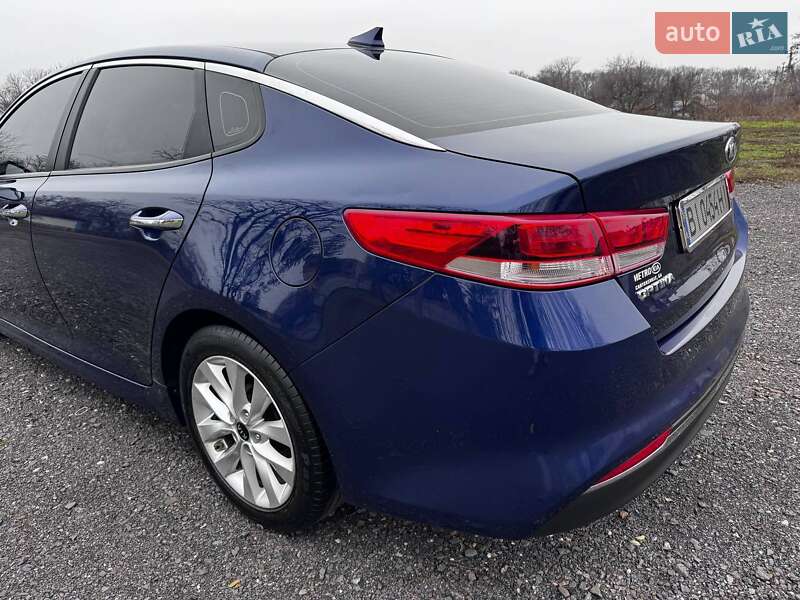 Седан Kia Optima 2016 в Козельщині