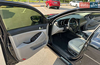 Седан Kia Optima 2013 в Ирпене