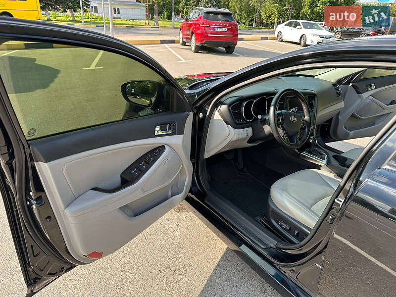 Седан Kia Optima 2013 в Ирпене