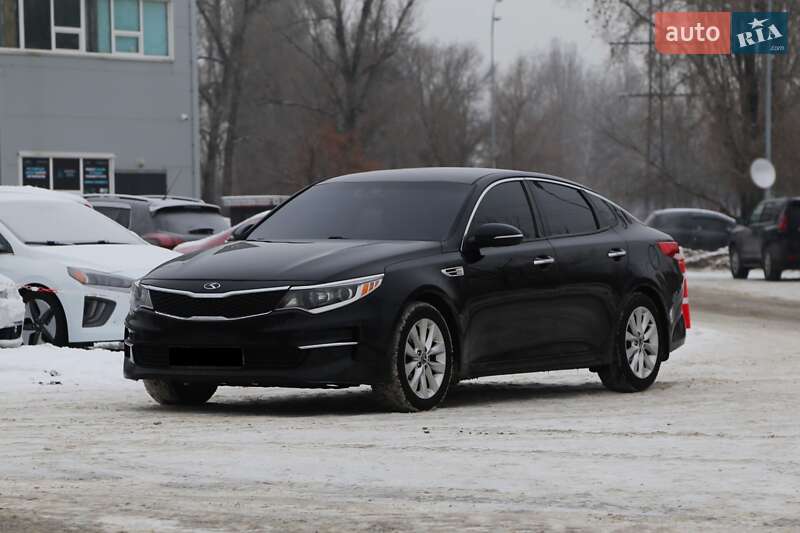 Седан Kia Optima 2018 в Киеве