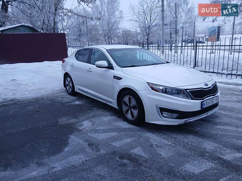 Седан Kia Optima 2012 в Чернигове