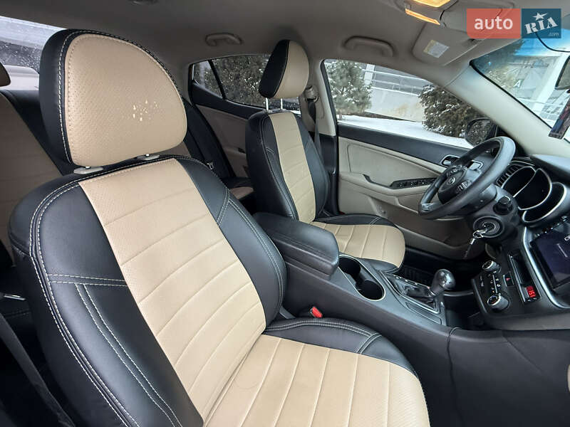 Седан Kia Optima 2014 в Киеве