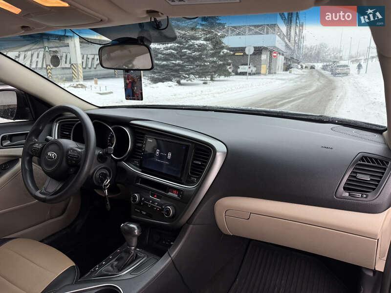 Седан Kia Optima 2014 в Киеве