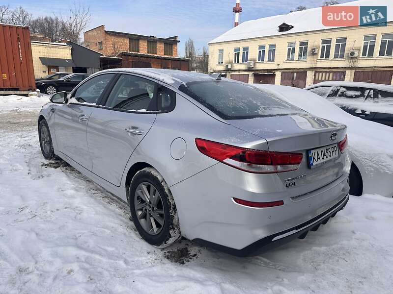 Седан Kia Optima 2020 в Киеве