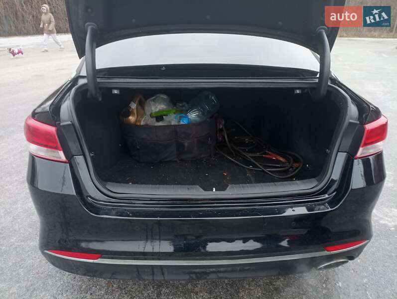 Седан Kia Optima 2018 в Дніпрі