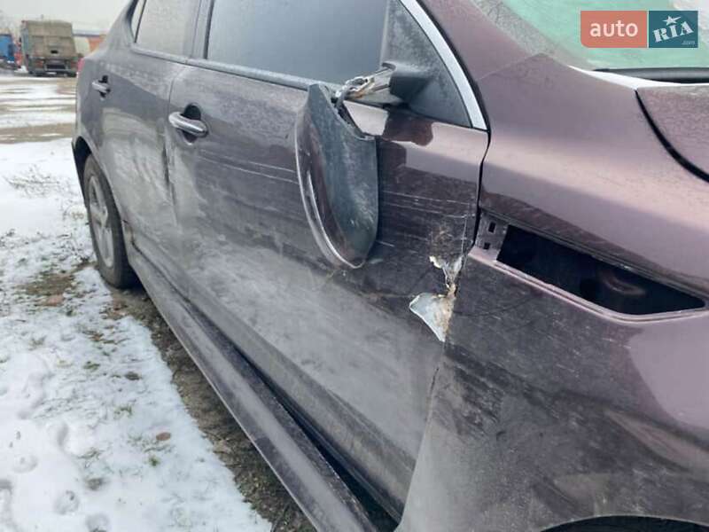 Седан Kia Optima 2014 в Миколаєві