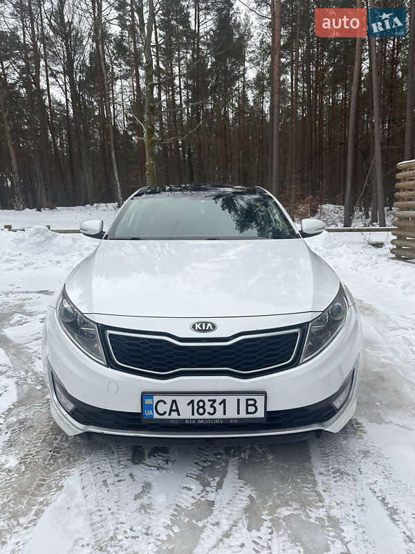 Седан Kia Optima 2013 в Черкасах