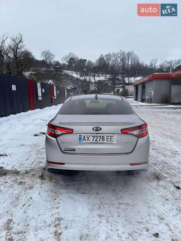 Седан Kia Optima 2011 в Харькове