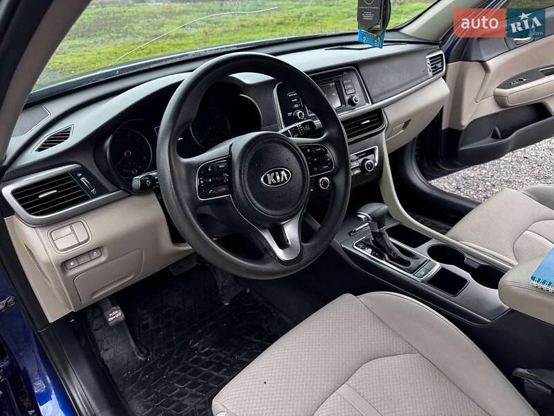 Седан Kia Optima 2016 в Кременчуці