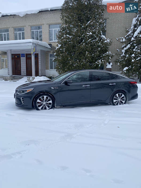 Седан Kia Optima 2017 в Києві