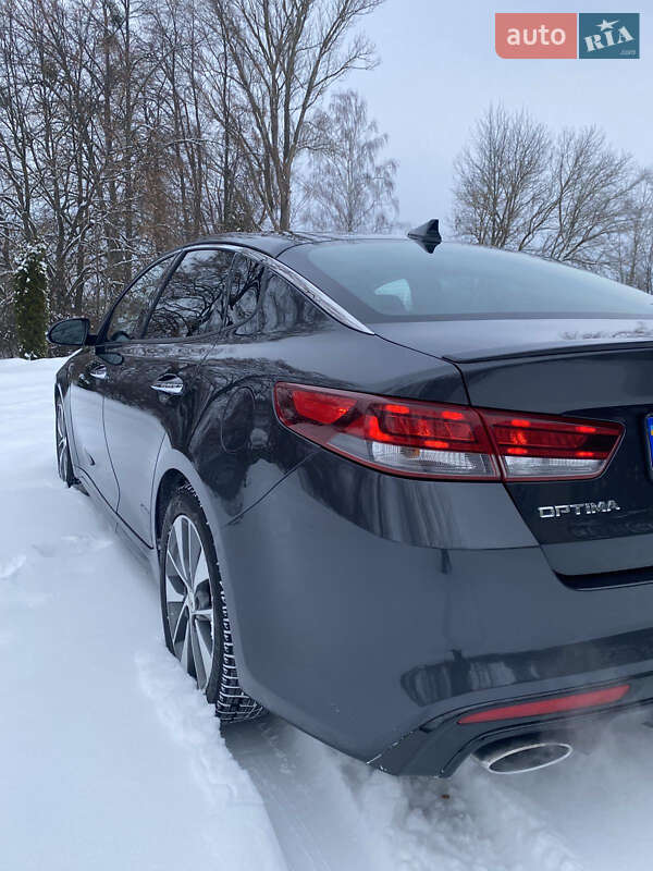 Седан Kia Optima 2017 в Києві
