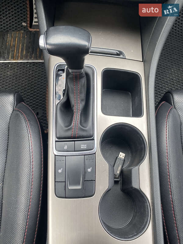 Седан Kia Optima 2017 в Києві