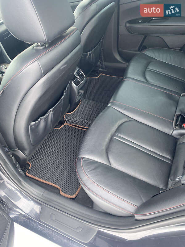 Седан Kia Optima 2017 в Києві