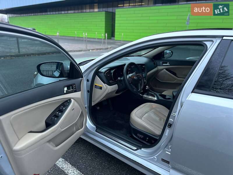 Седан Kia Optima 2012 в Полтаві