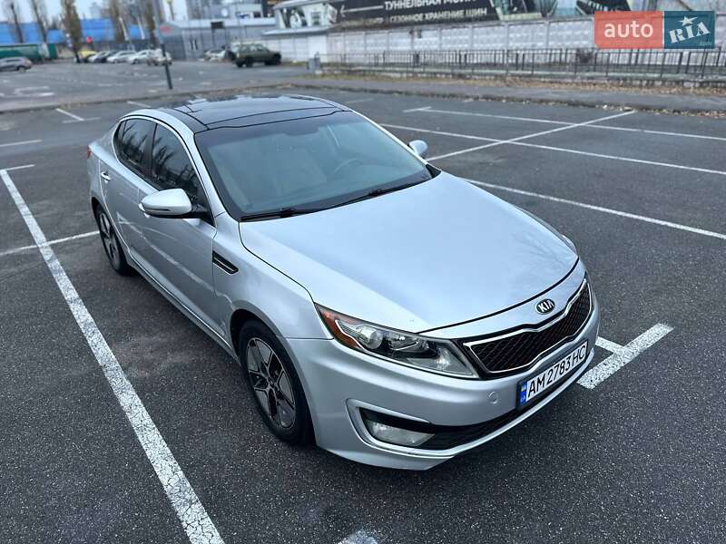 Седан Kia Optima 2012 в Полтаві