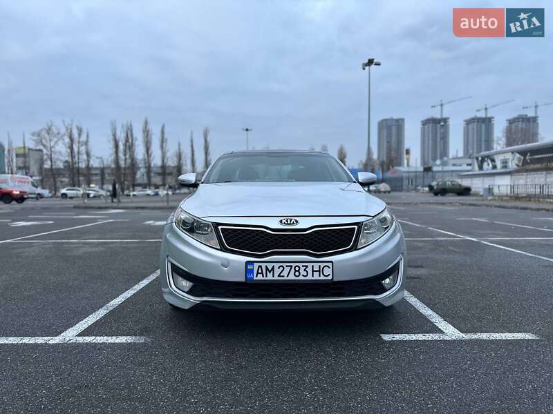 Седан Kia Optima 2012 в Полтаві