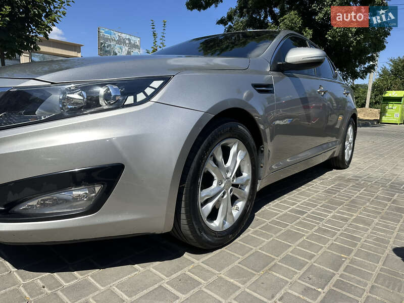 Седан Kia Optima 2012 в Одесі