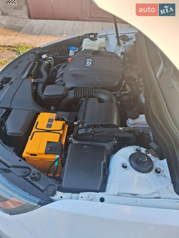 Седан Kia Optima 2014 в Виннице