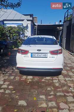 Седан Kia Optima 2015 в Южноукраїнську