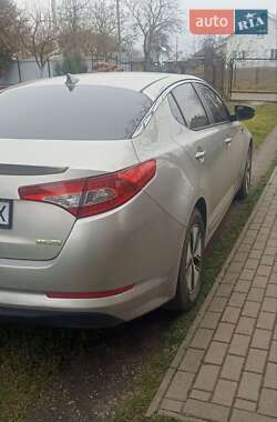 Седан Kia Optima 2013 в Львове