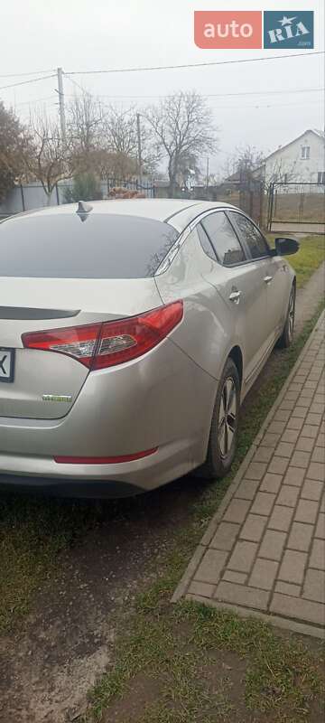 Седан Kia Optima 2013 в Львове