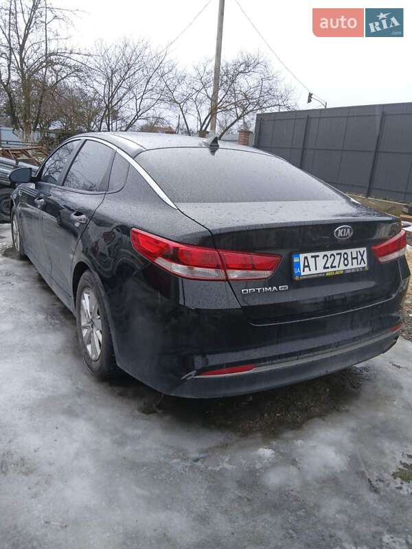 Седан Kia Optima 2017 в Ивано-Франковске