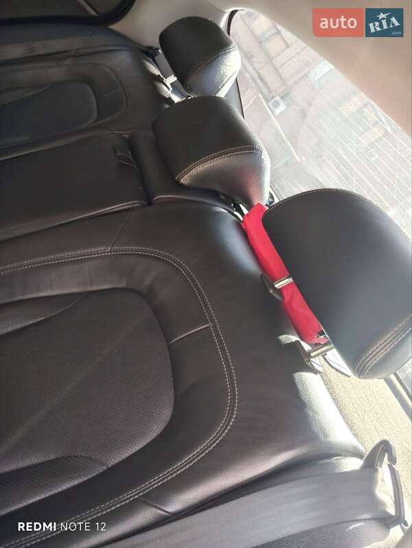 Седан Kia Optima 2012 в Славянске