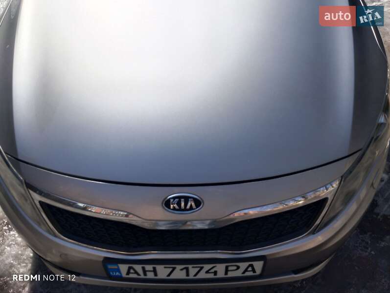 Седан Kia Optima 2012 в Славянске