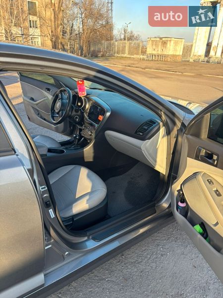 Седан Kia Optima 2014 в Кам'янському
