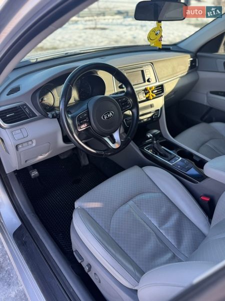 Седан Kia Optima 2016 в Києві