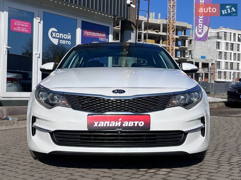 Седан Kia Optima 2017 в Львові