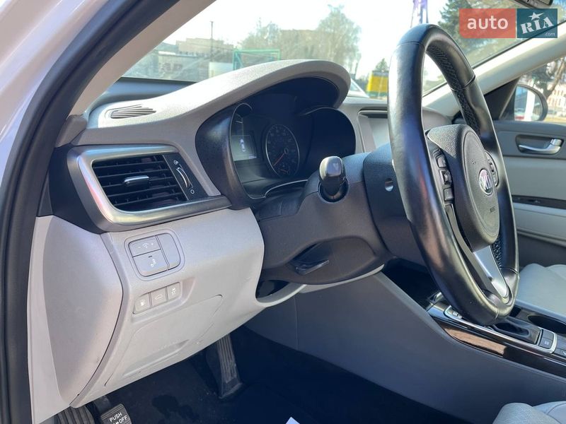 Седан Kia Optima 2017 в Львові