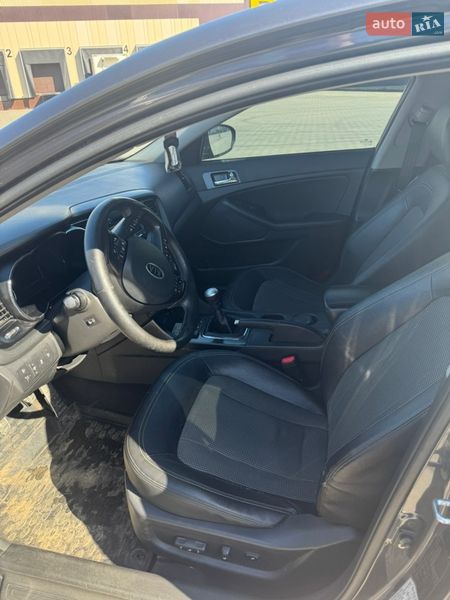 Седан Kia Optima 2012 в Корсунь-Шевченківському