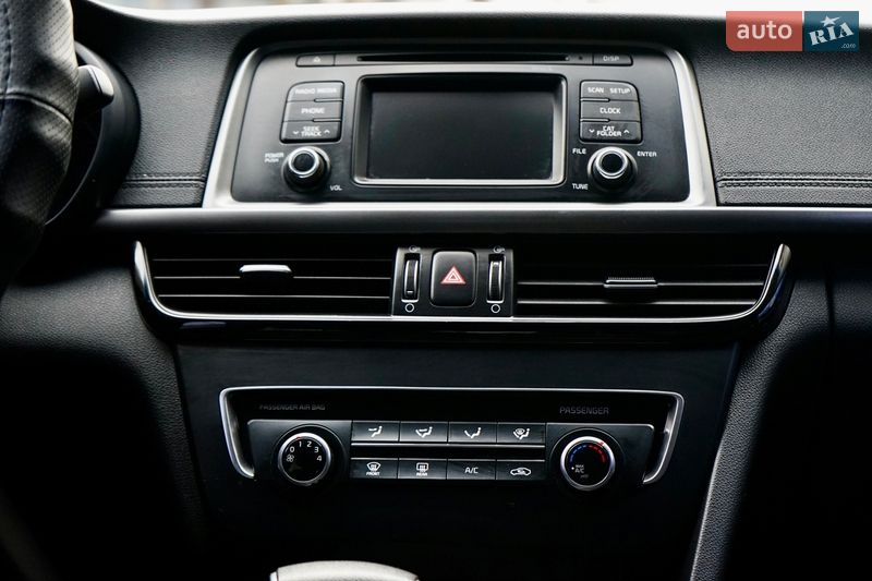 Седан Kia Optima 2016 в Черкасах