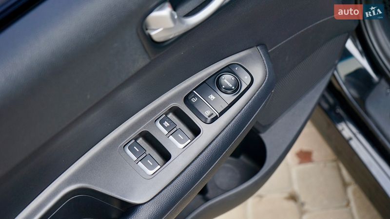 Седан Kia Optima 2016 в Черкасах